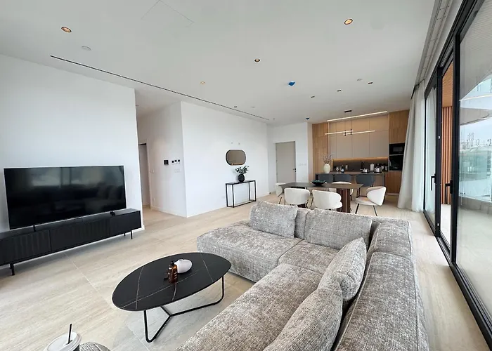 Stasikratous - 10th Floor Gym * Lefkoşa